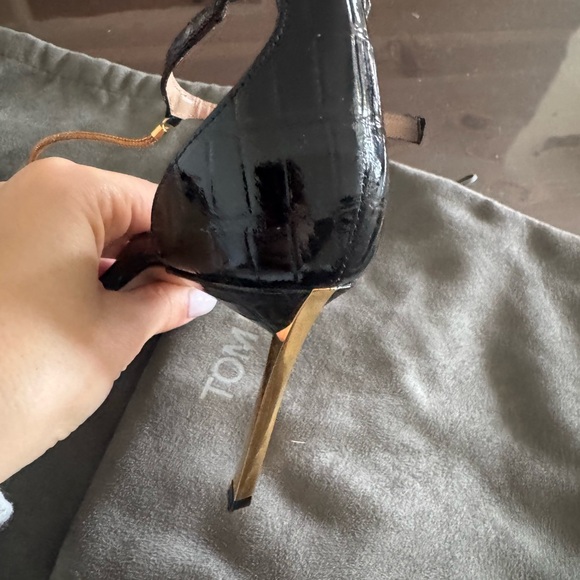Tom Ford Black Leather Heels with Gold Accent - Picture 6 of 7